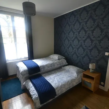 Maison Du Verger Bed & Breakfast 4*